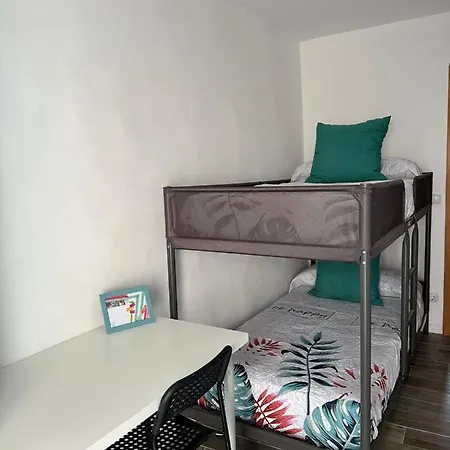 Entero. Piso En El Centro De El Vendrell. El Vendrell