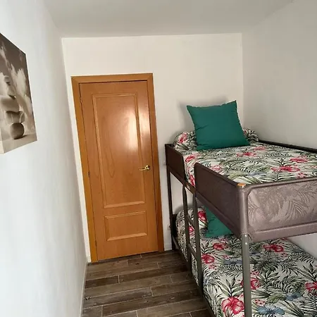 Entero. Piso En El Centro De El Vendrell.